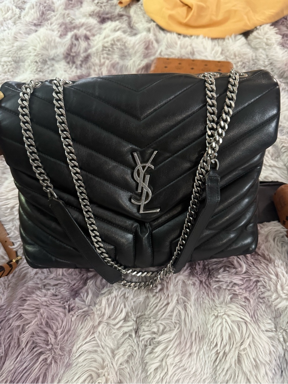 YSL LOU LOU MEDIUM Saint Laurent Black Quilted Leather Chain Shoulder Bag - Picture 5 of 5